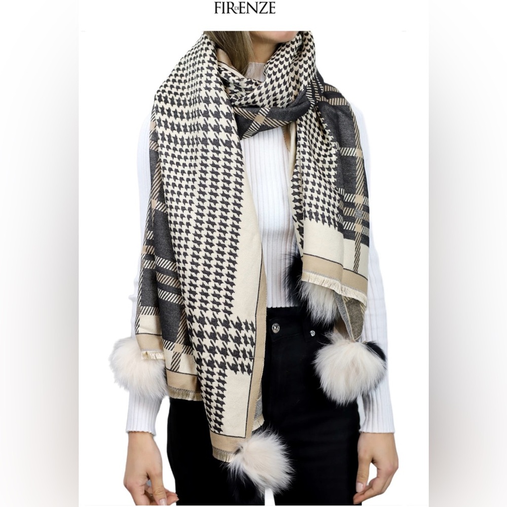 LA FIORENTINA PLAID/HOUNDSTOOTH PRINT WRAP WITH FOX POMS - BLACK & BEIGE